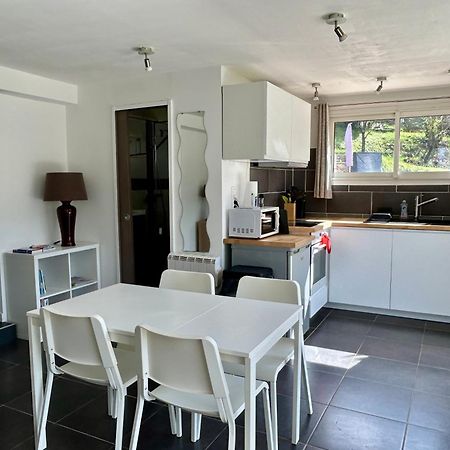 Appartement 2-4 Pers. Piscine, Entre Aix Et Cassis La Destrousse Exterior foto