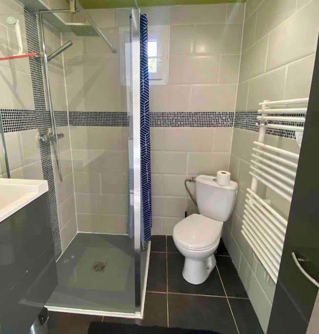 Appartement 2-4 Pers. Piscine, Entre Aix Et Cassis La Destrousse Exterior foto