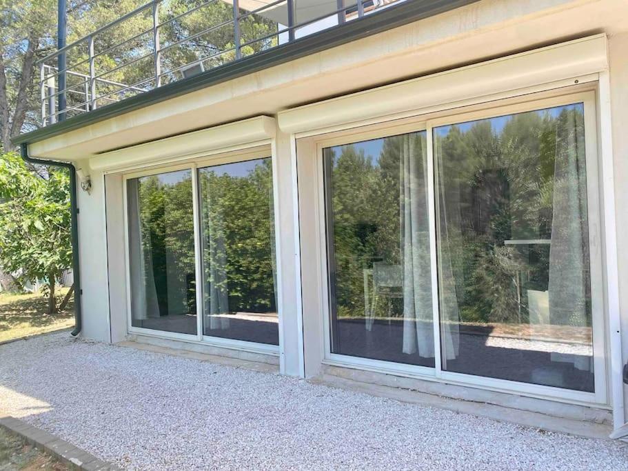 Appartement 2-4 Pers. Piscine, Entre Aix Et Cassis La Destrousse Exterior foto
